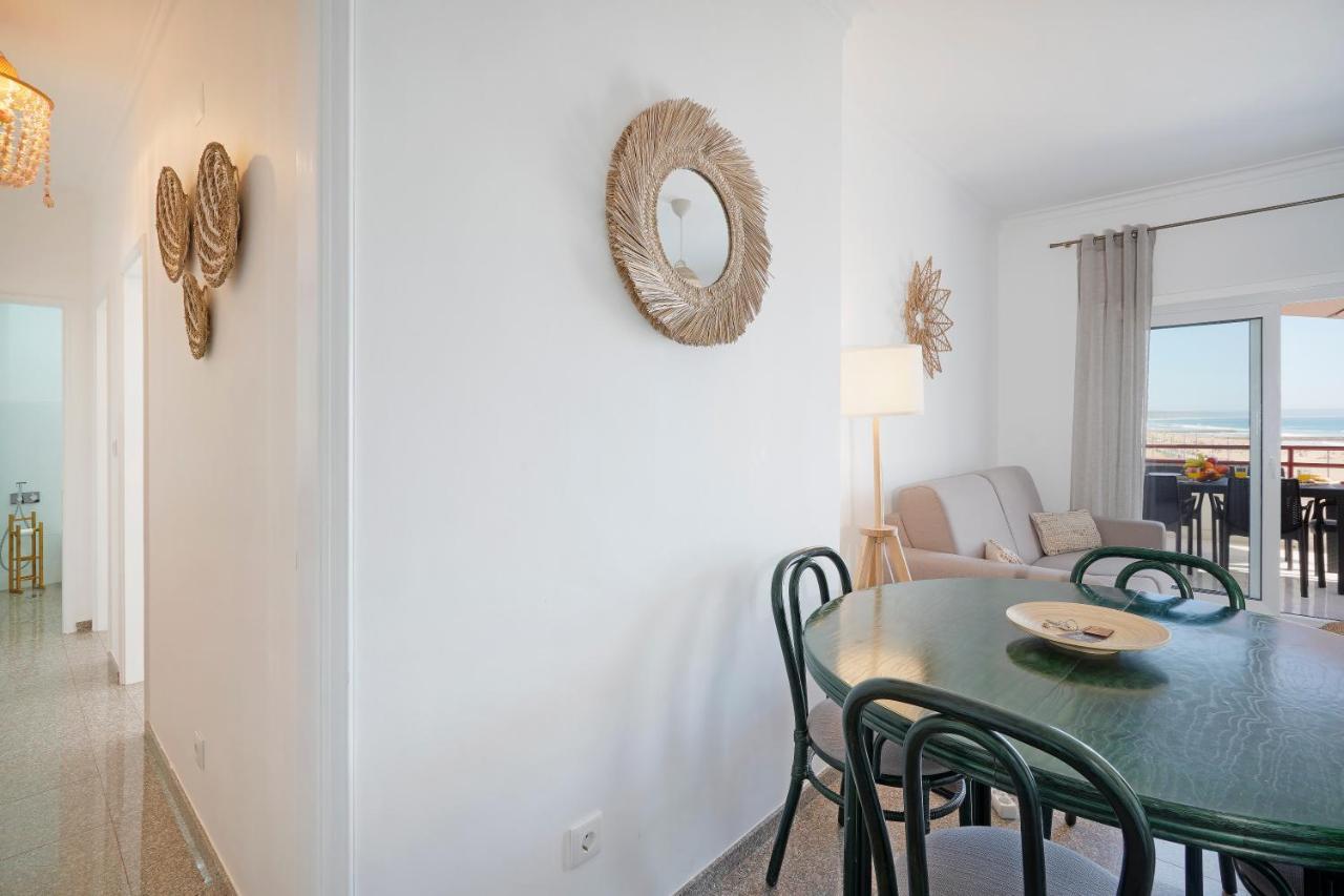 קוסטה דה קפאריקה Costa Beach Apartment By The Portuguese Butler מראה חיצוני תמונה